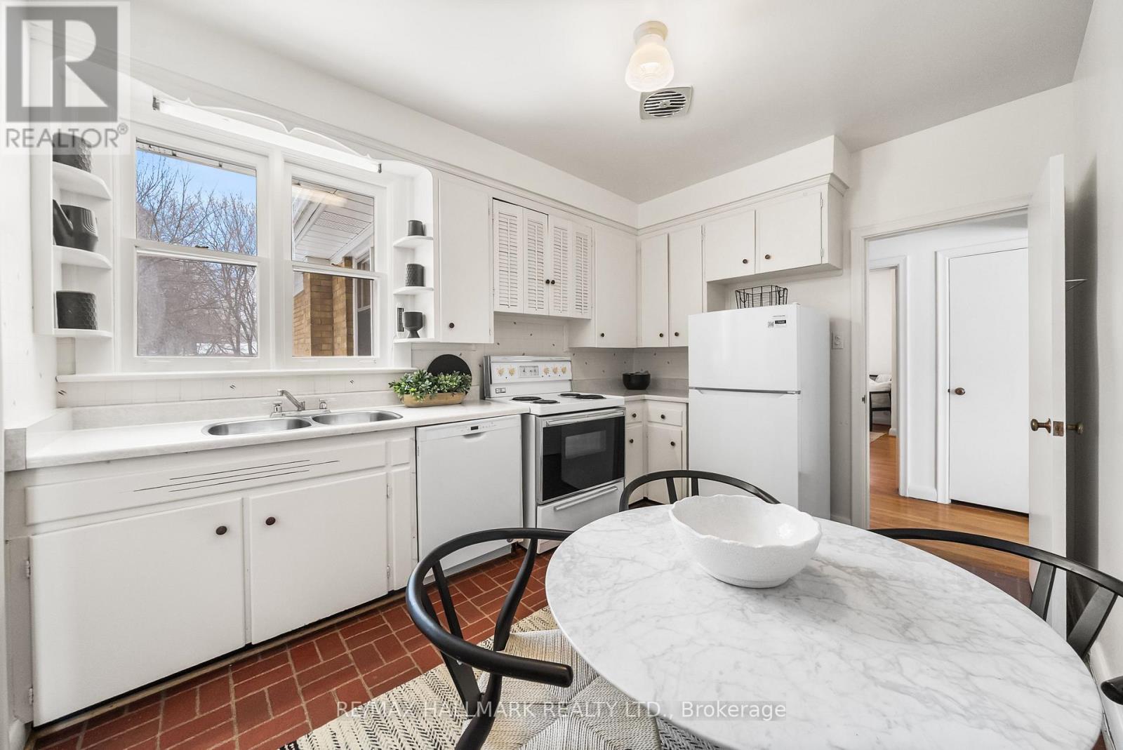 211 Newton Drive, Toronto, Ontario  M2M 2P2 - Photo 13 - C12730190