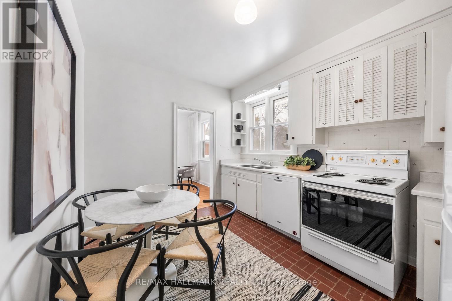 211 Newton Drive, Toronto, Ontario  M2M 2P2 - Photo 14 - C12730190