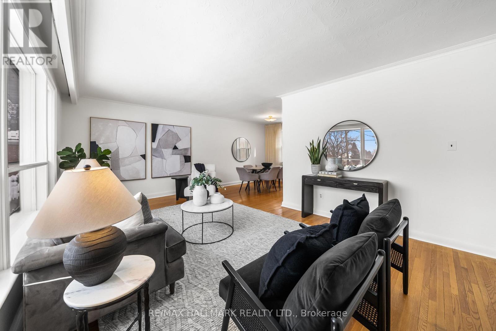 211 Newton Drive, Toronto, Ontario  M2M 2P2 - Photo 5 - C12730190