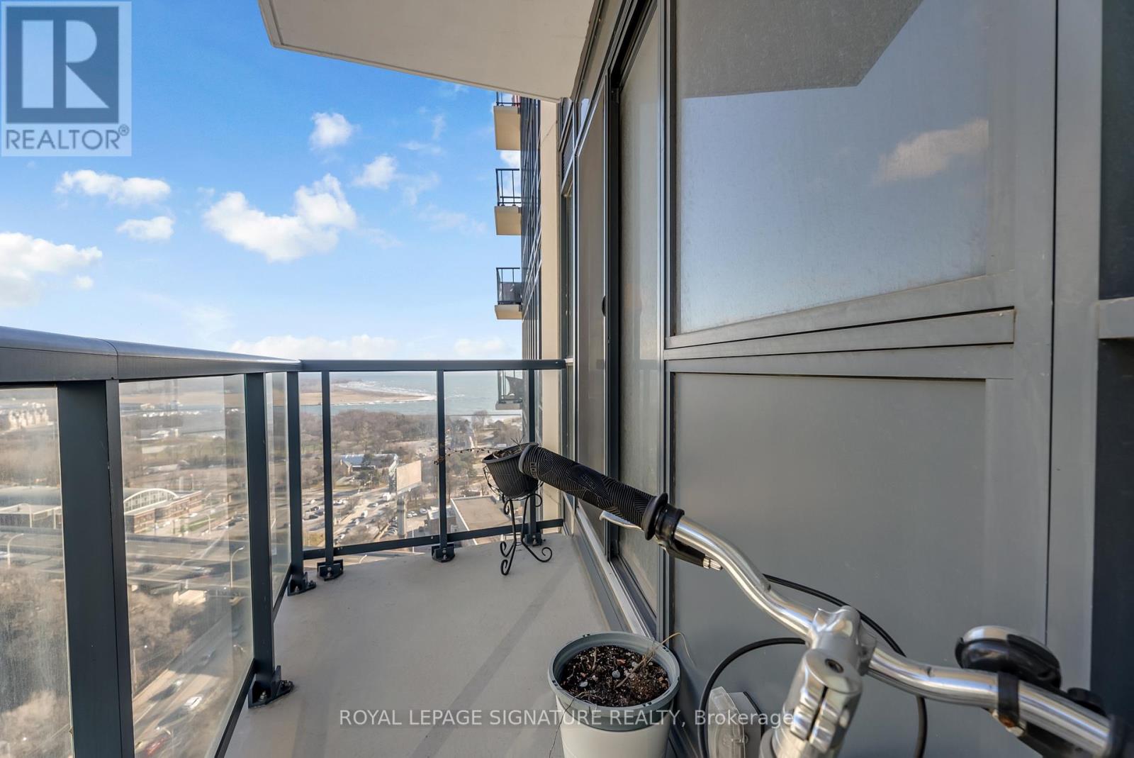 2301 - 49 East Liberty Street, Toronto, Ontario  M6K 0B2 - Photo 16 - C12730192