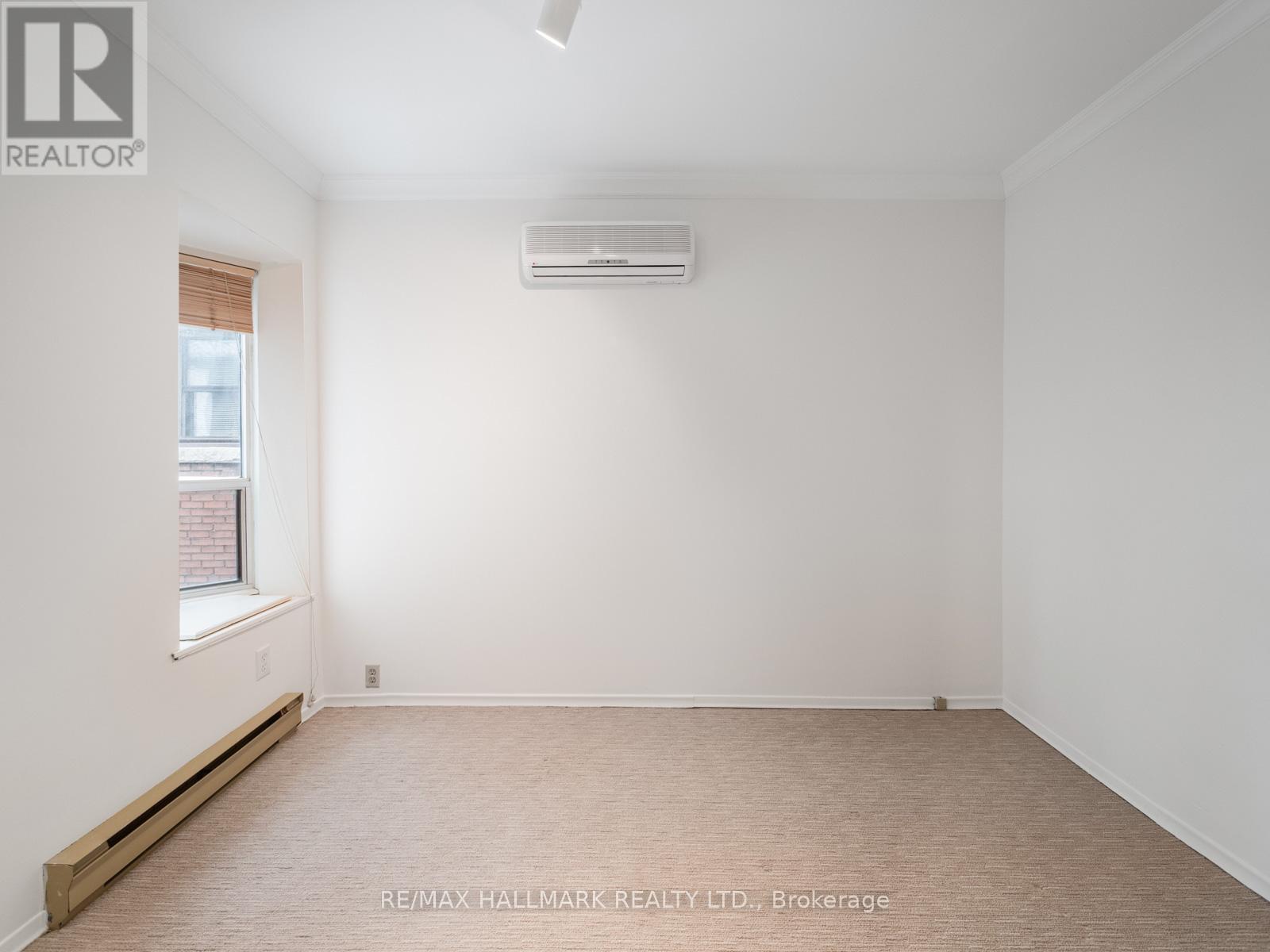 Upper - 55 Eastmount Avenue, Toronto, Ontario  M4K 1V2 - Photo 19 - E12730198