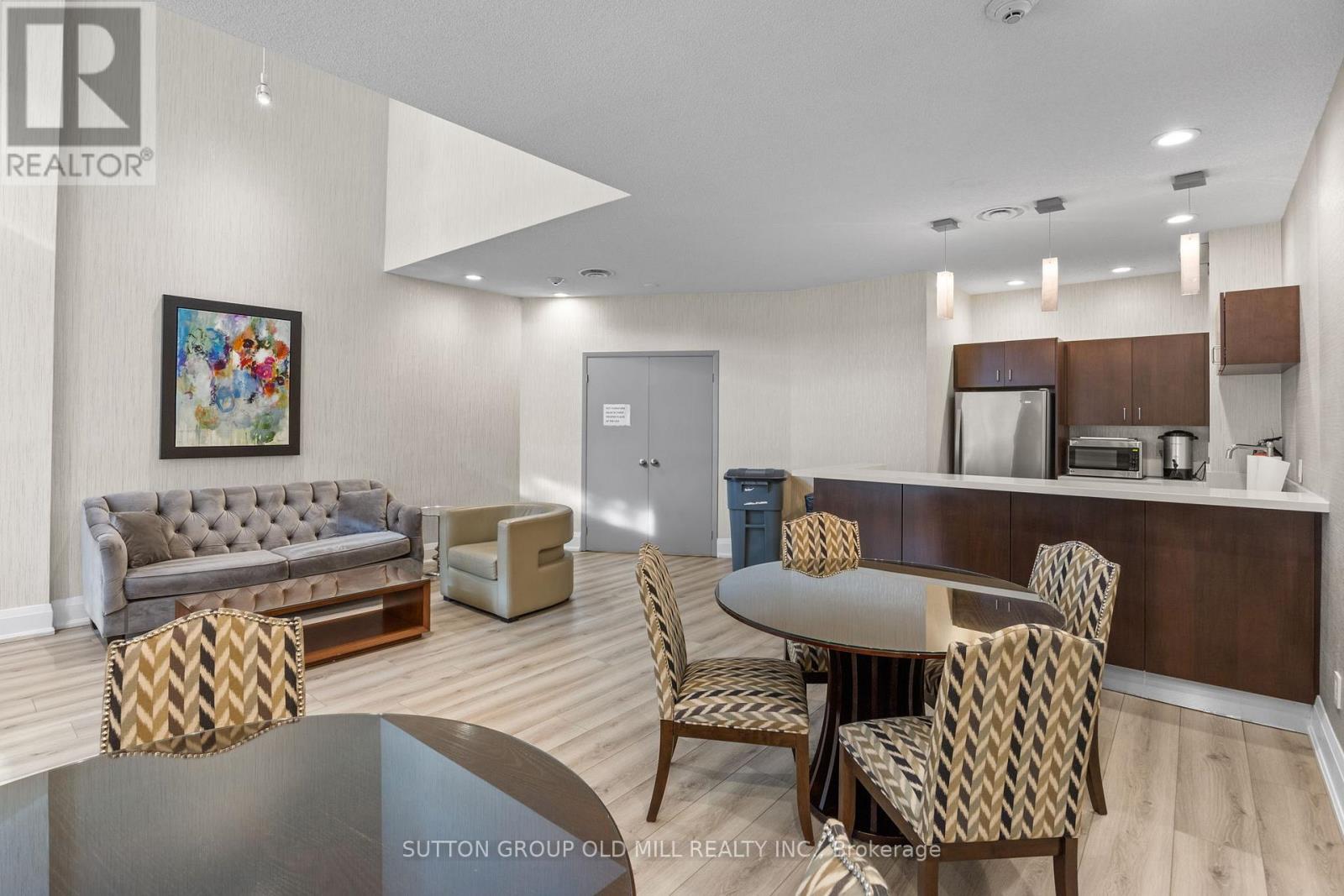 Ph2 - 284 Mill Road, Toronto, Ontario  M9C 4W6 - Photo 22 - W12728482