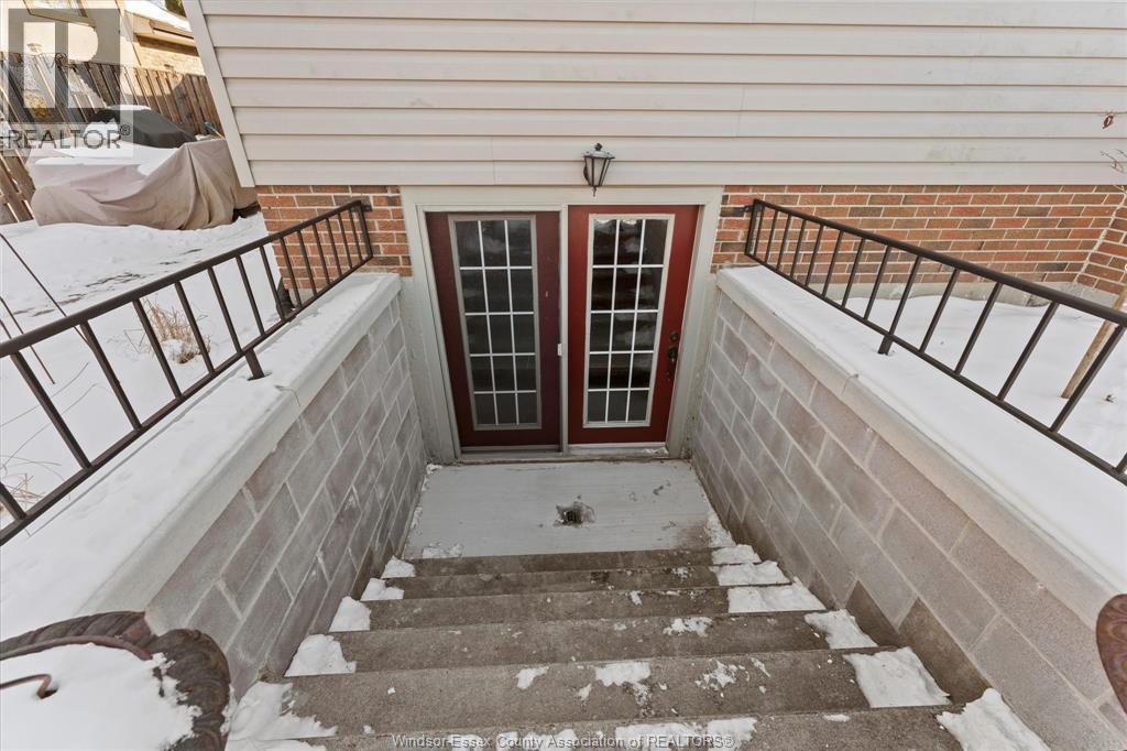 10659 Keating Crescent, Windsor, Ontario  N8R 1T6 - Photo 23 - 26001946