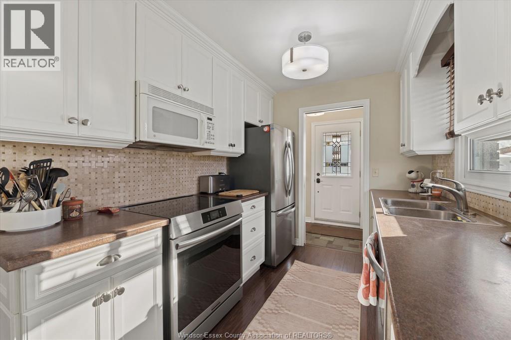 10659 Keating Crescent, Windsor, Ontario  N8R 1T6 - Photo 9 - 26001946