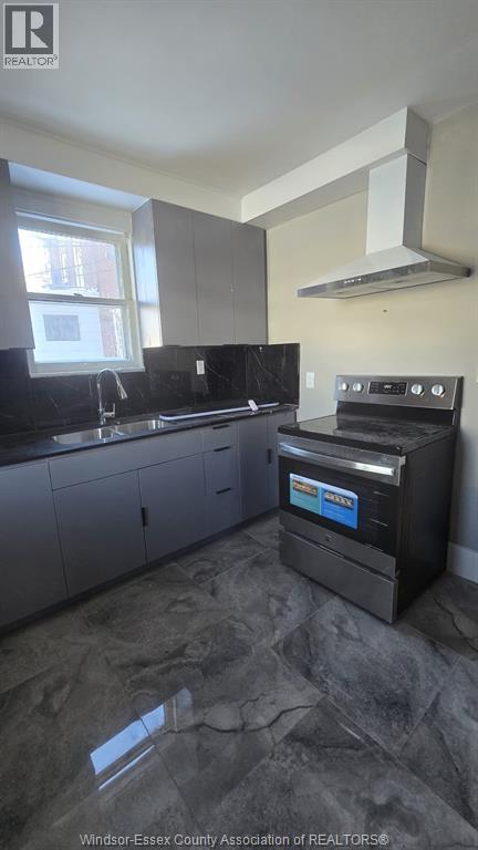 445 Newbury Street, Windsor, Ontario N9A 6A2 - Photo 5 - 26001943