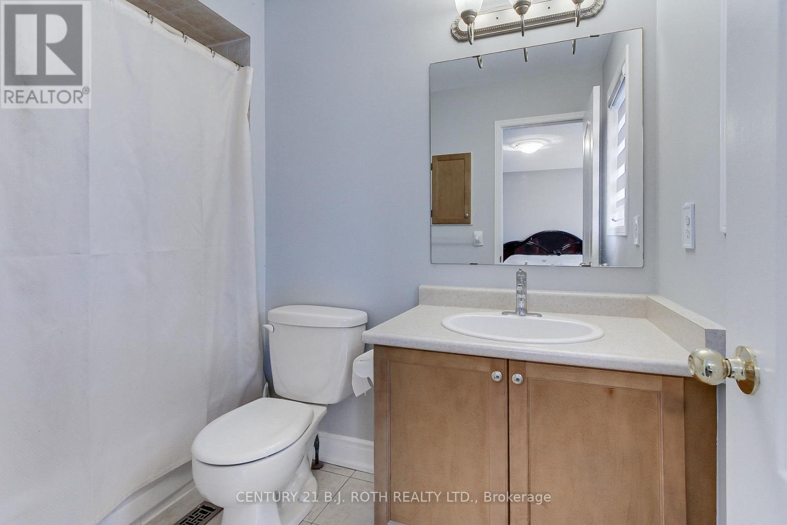 484 Menczel Crescent, Newmarket, Ontario  L3X 2P6 - Photo 19 - N12730176