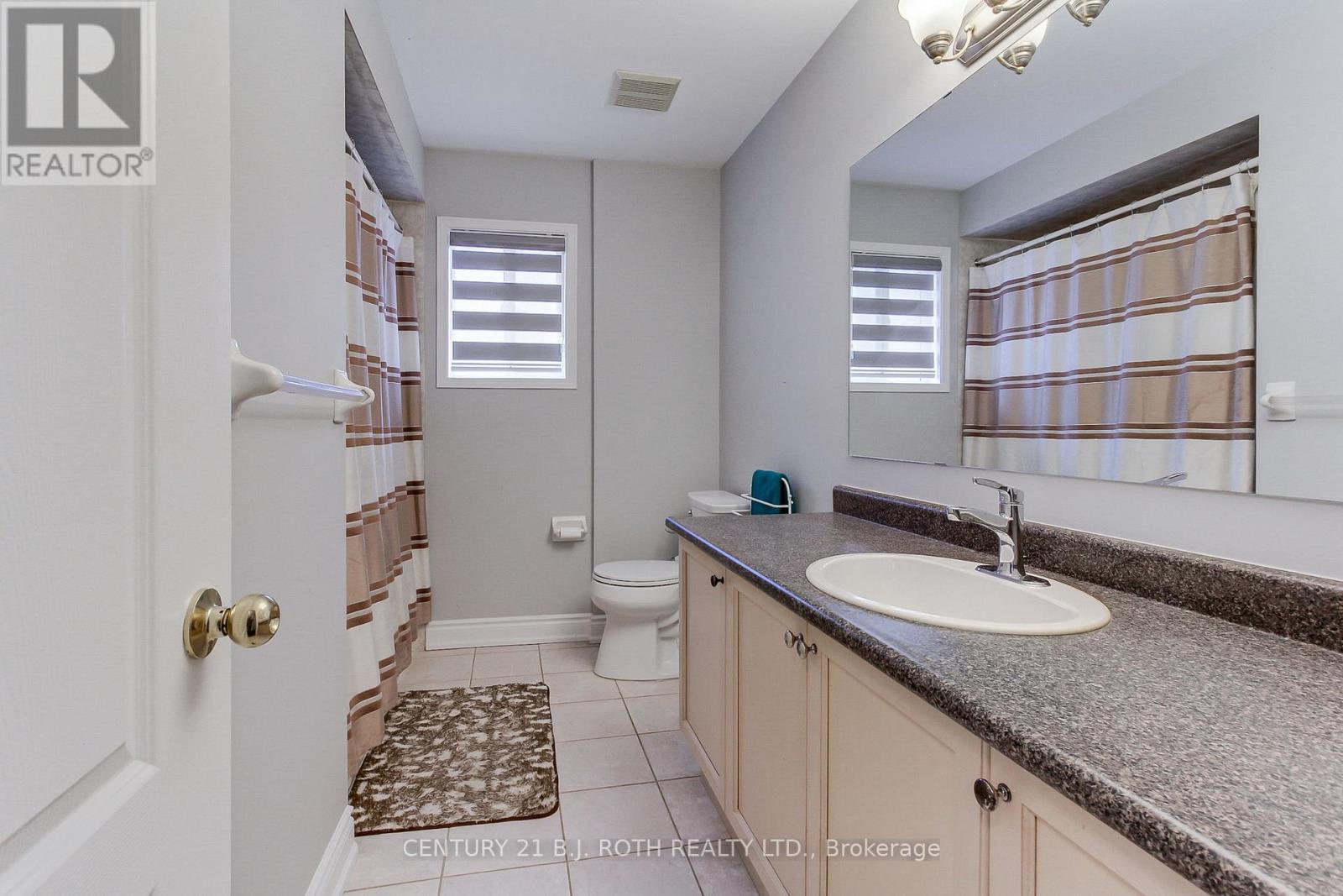 484 Menczel Crescent, Newmarket, Ontario  L3X 2P6 - Photo 22 - N12730176