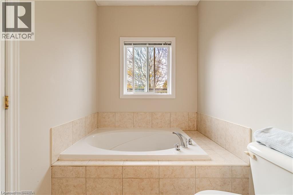 11 Irongate Drive, Paris, Ontario  N3L 4G4 - Photo 12 - 40796991