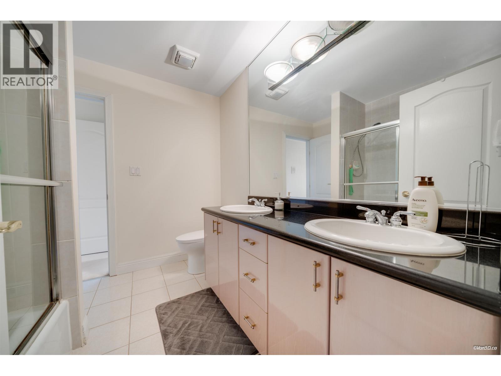 10320 Scotsdale Avenue, Richmond, British Columbia  V7E 3V1 - Photo 27 - R3083000