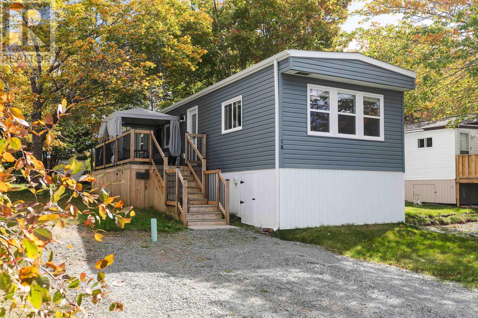 18 Commodore Avenue, Middle Sackville, Nova Scotia  B4E 3B2 - Photo 36 - 202601506