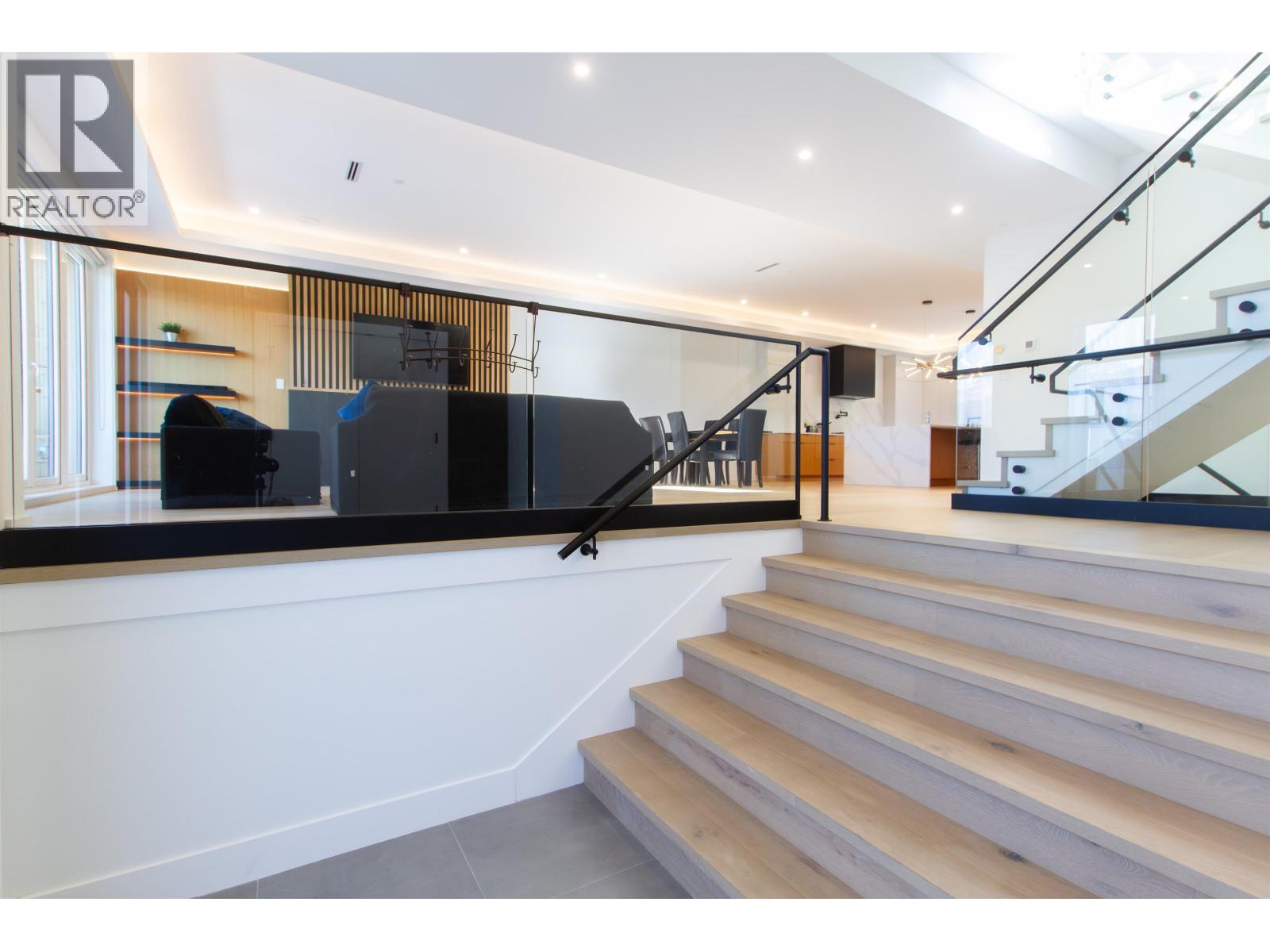 8 3385 Mamquam Road, Squamish, British Columbia  V8B 0E3 - Photo 11 - R3081017