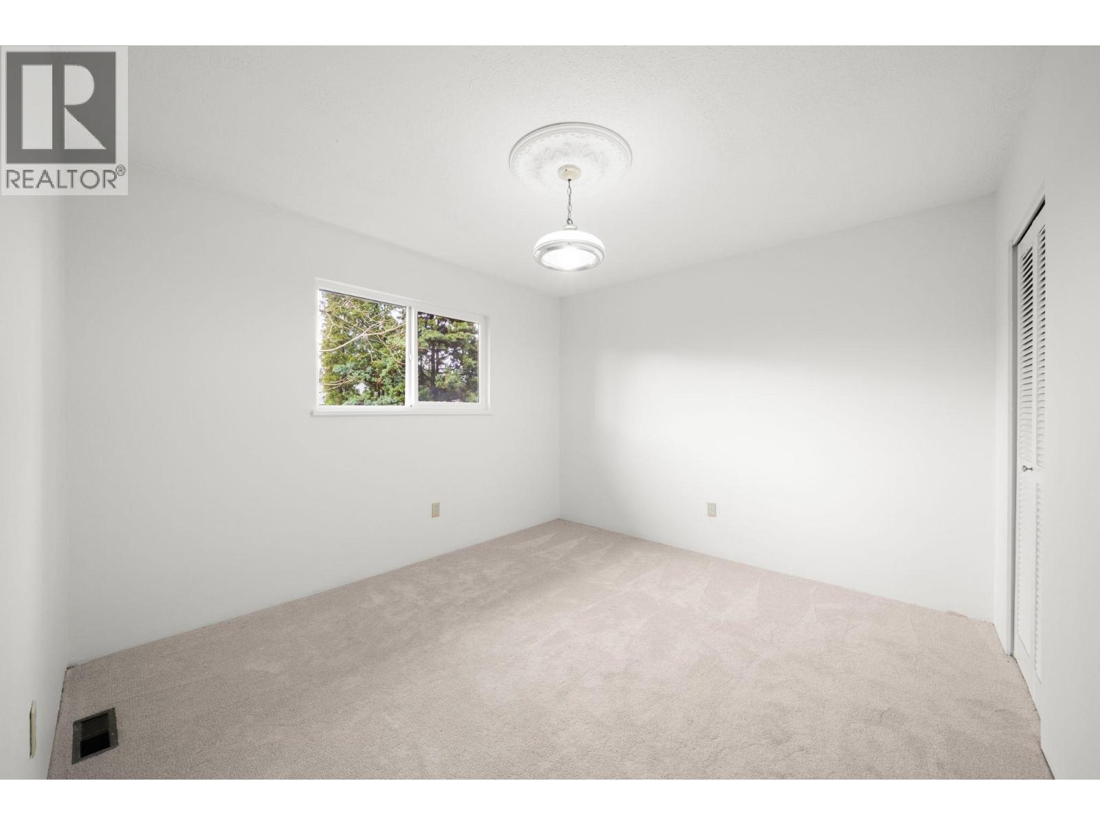 1140 Lansdowne Drive, Coquitlam, British Columbia  V3B 5R3 - Photo 17 - R3082916