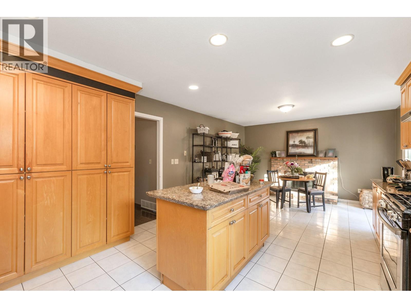 2210 Dawes Hill Road, Coquitlam, British Columbia V3K 1N3 - Photo 10 - R3082592