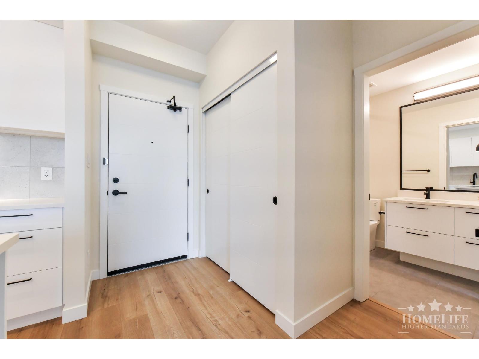 618 8117 200a Street, Langley, British Columbia  V2Y 3W9 - Photo 4 - R3083121