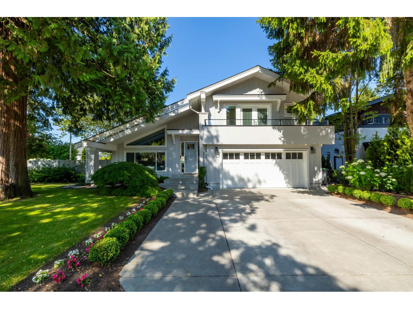2235 HARBOURGREENE DRIVE, Surrey, British Columbia