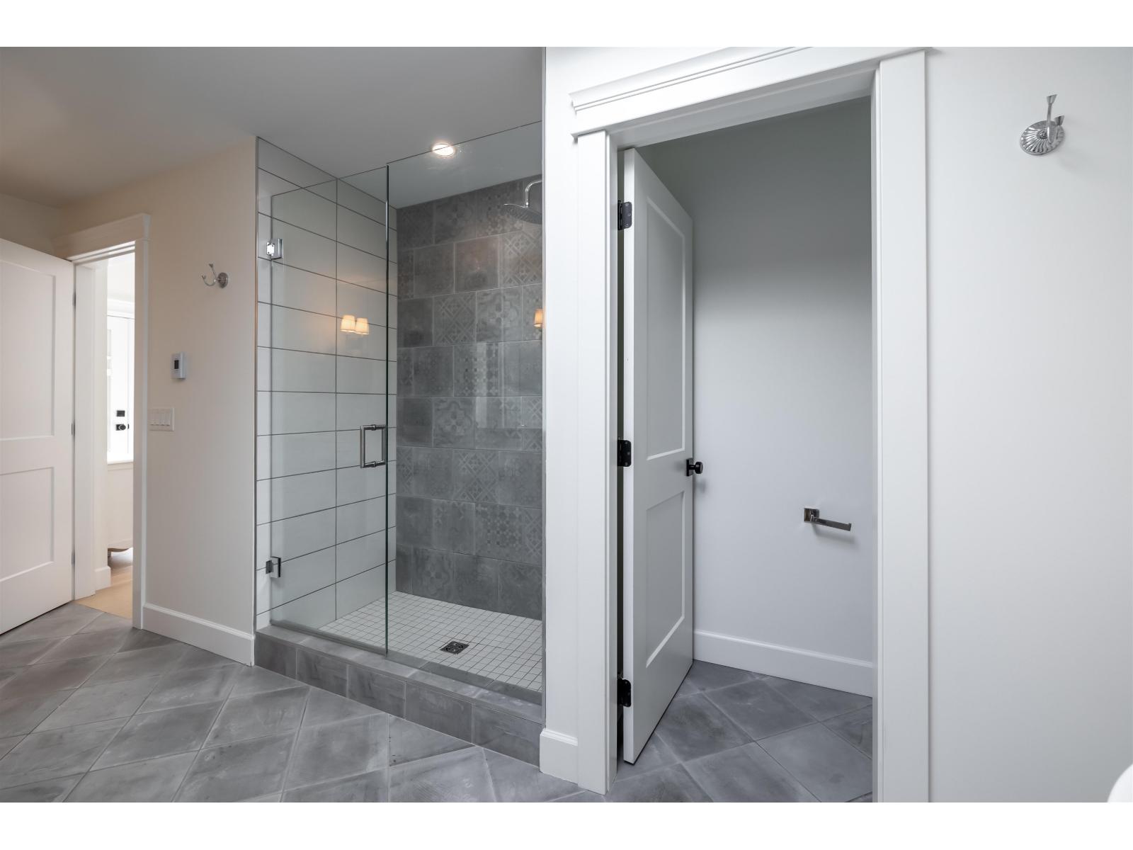 2235 Harbourgreene Drive, Surrey, British Columbia  V4A 5J3 - Photo 18 - R3083138