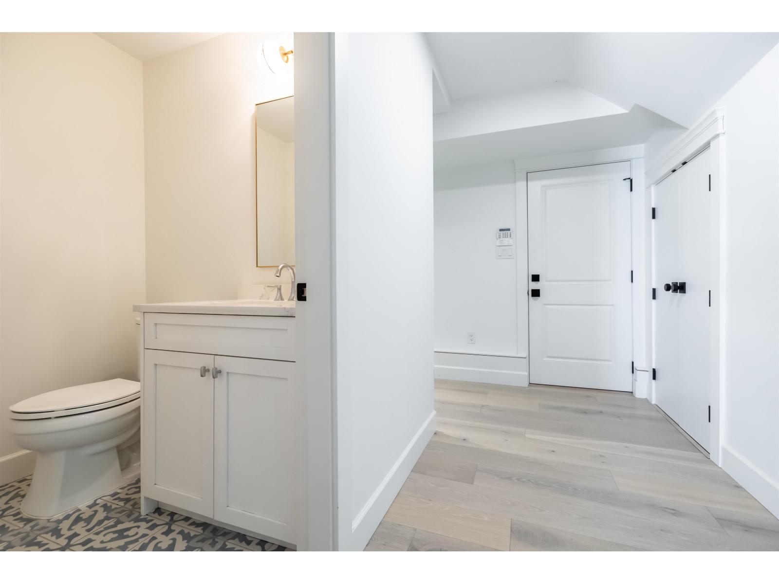 2235 Harbourgreene Drive, Surrey, British Columbia  V4A 5J3 - Photo 24 - R3083138