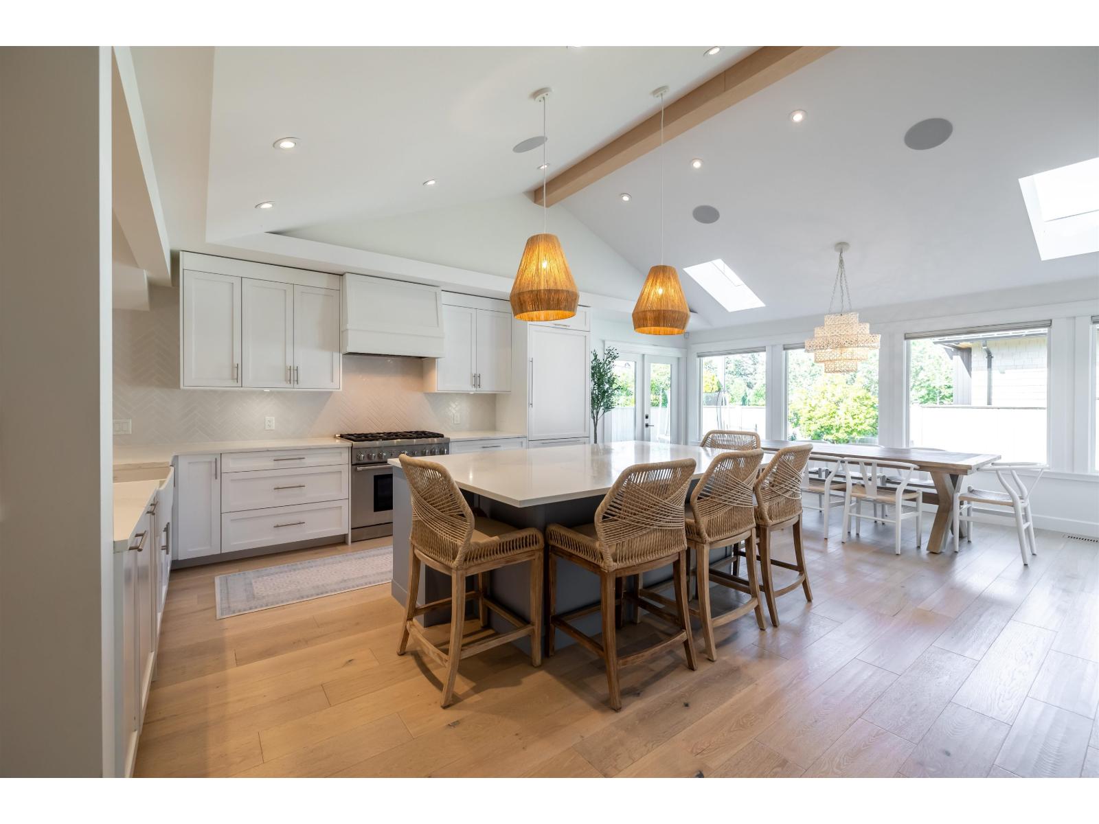 2235 Harbourgreene Drive, Surrey, British Columbia  V4A 5J3 - Photo 8 - R3083138