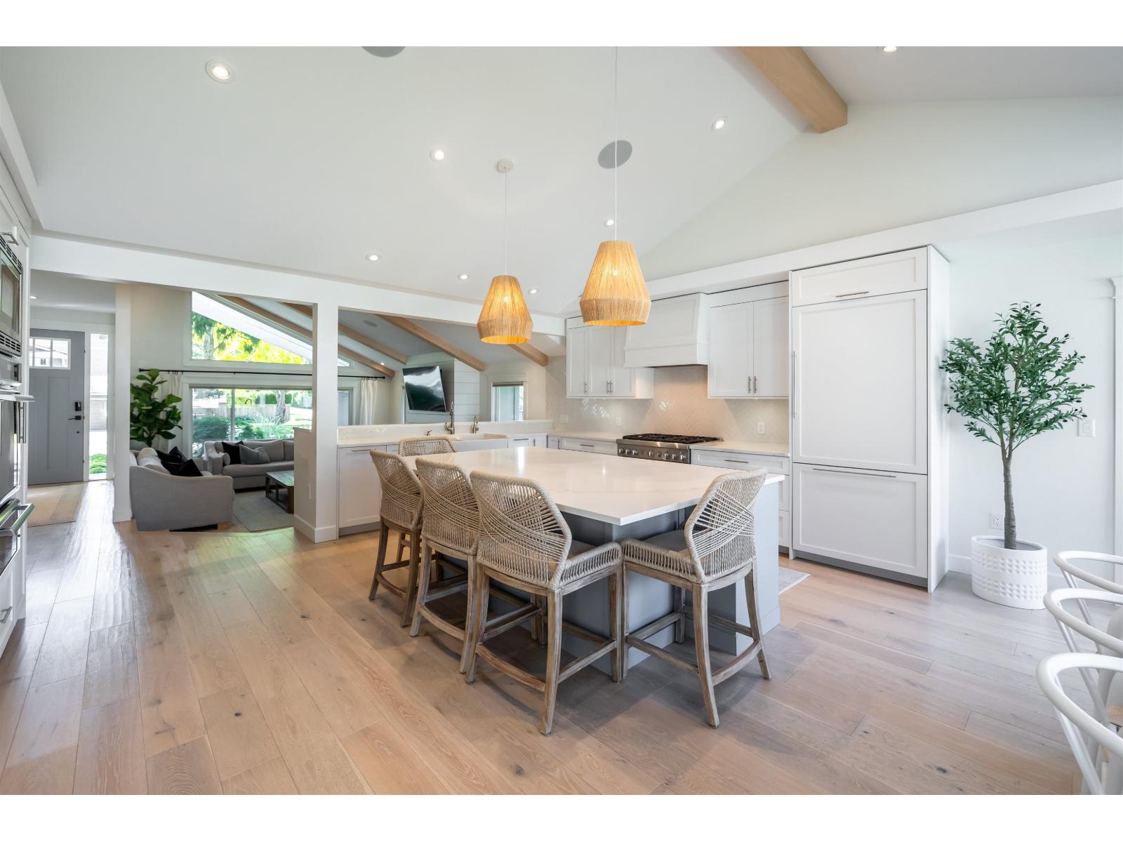 2235 Harbourgreene Drive, Surrey, British Columbia  V4A 5J3 - Photo 9 - R3083138