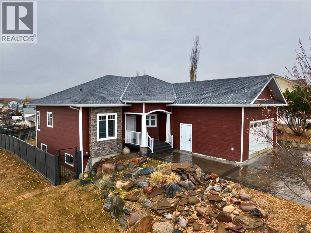 8245 102 Avenue, Peace River, Alberta  T8S 1N1 - Photo 4 - A2281770