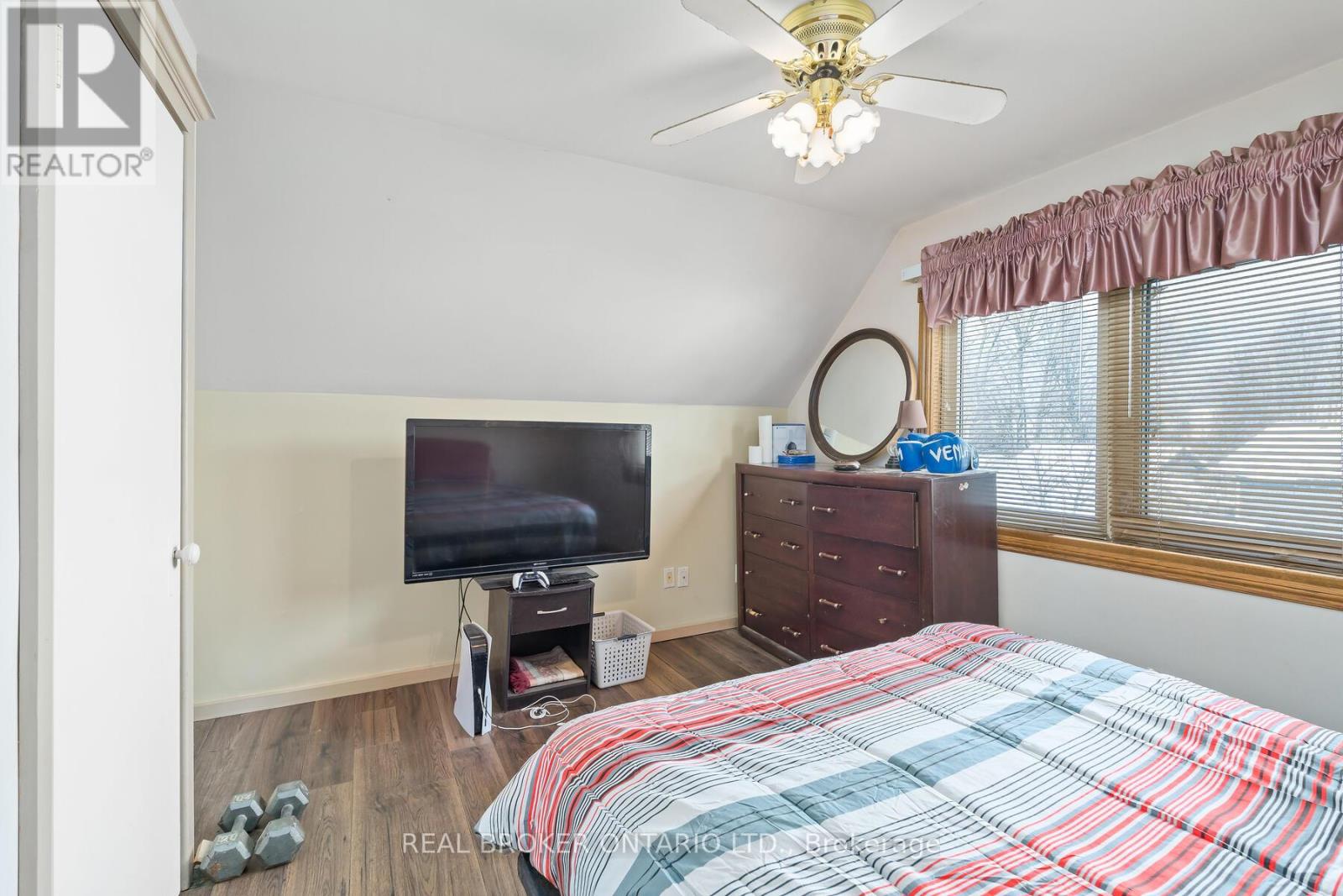 213 Mason Boulevard, Halton Hills, Ontario  L7J 1A7 - Photo 20 - W12730174