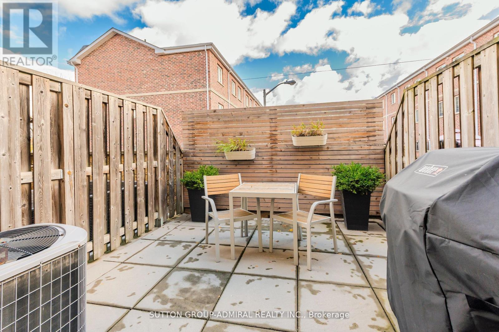 341 Royal York Road, Toronto, Ontario  M8Y 2P8 - Photo 18 - W12730196