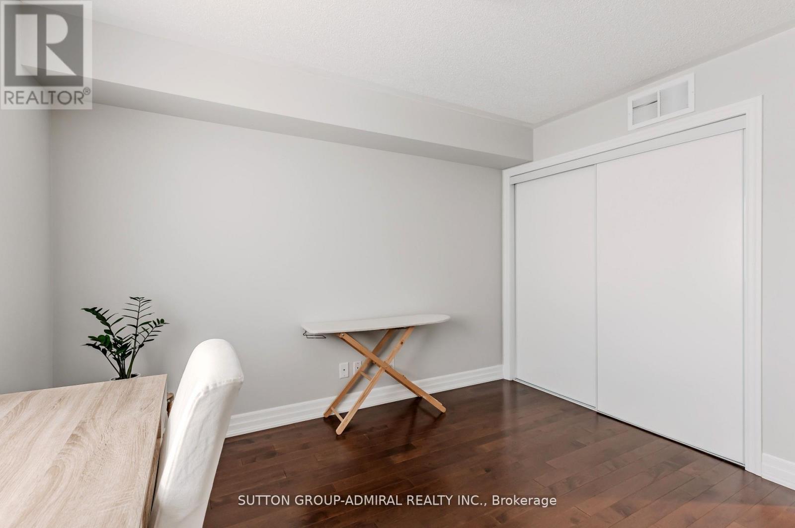 341 Royal York Road, Toronto, Ontario  M8Y 2P8 - Photo 25 - W12730196