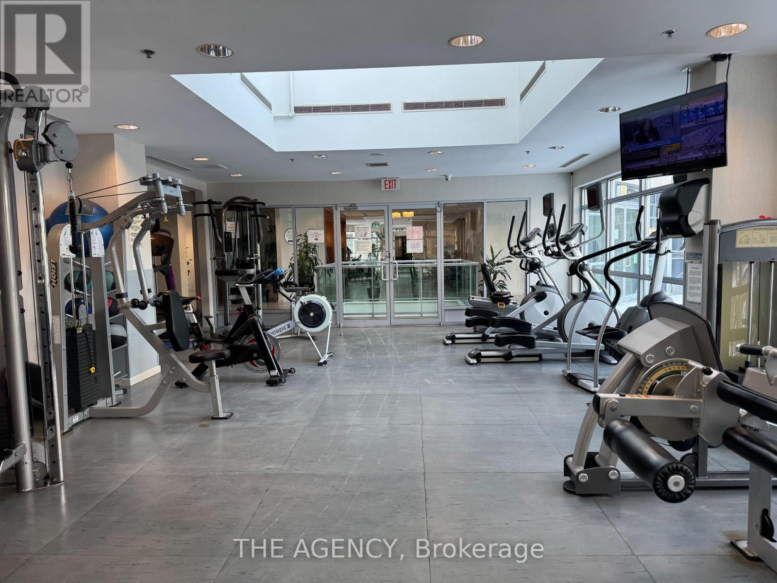 1607 - 33 Elm Drive W, Mississauga, Ontario  L5B 4M1 - Photo 17 - W12730204