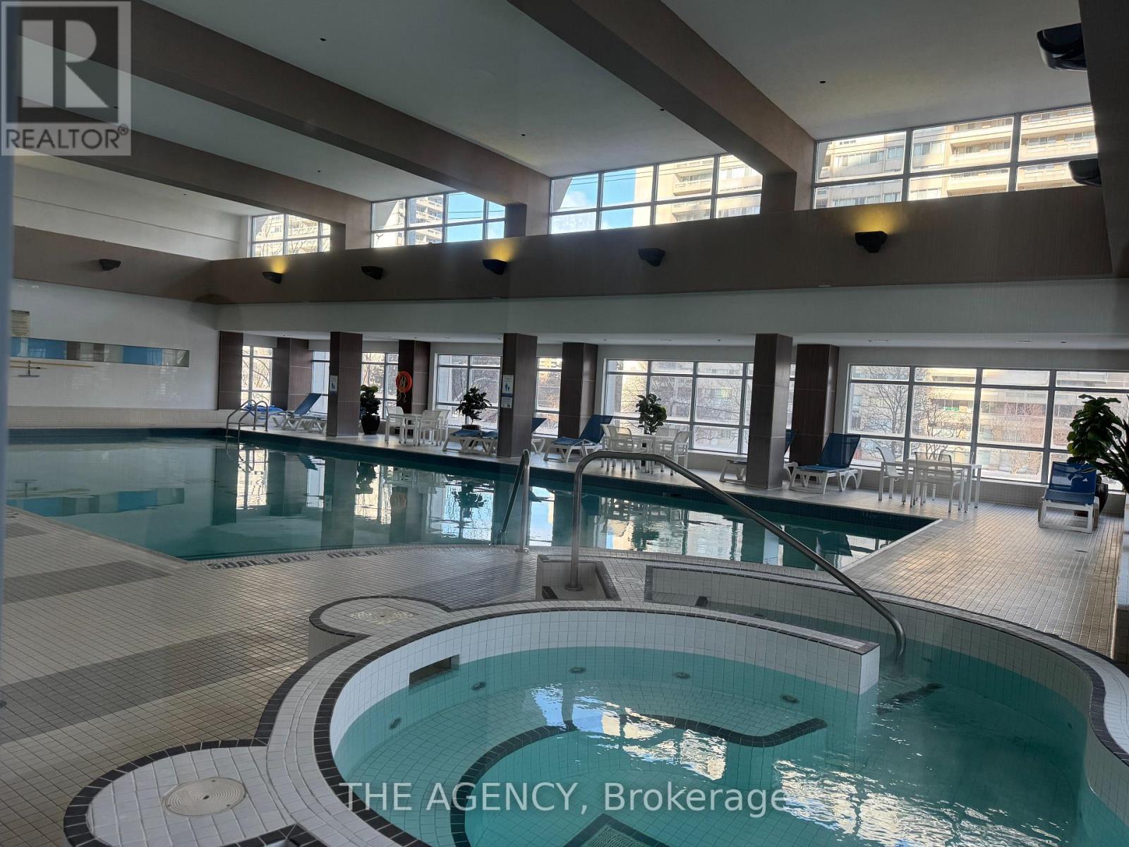 1607 - 33 Elm Drive W, Mississauga, Ontario  L5B 4M1 - Photo 19 - W12730204