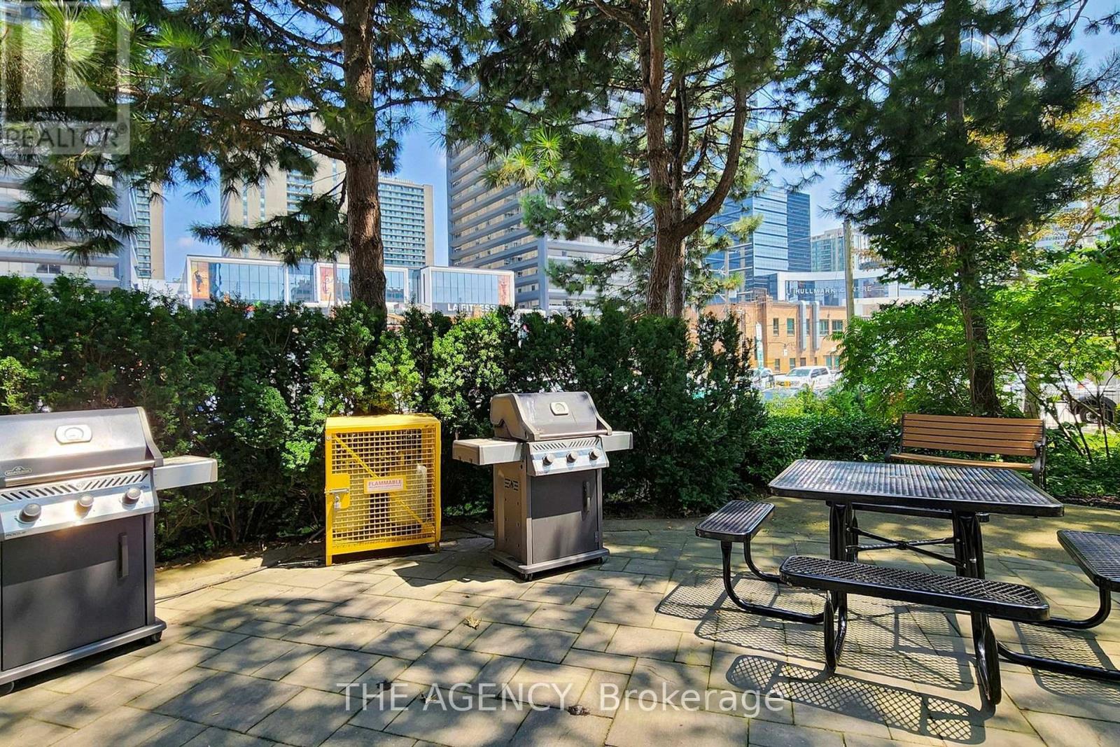 1607 - 33 Elm Drive W, Mississauga, Ontario  L5B 4M1 - Photo 24 - W12730204