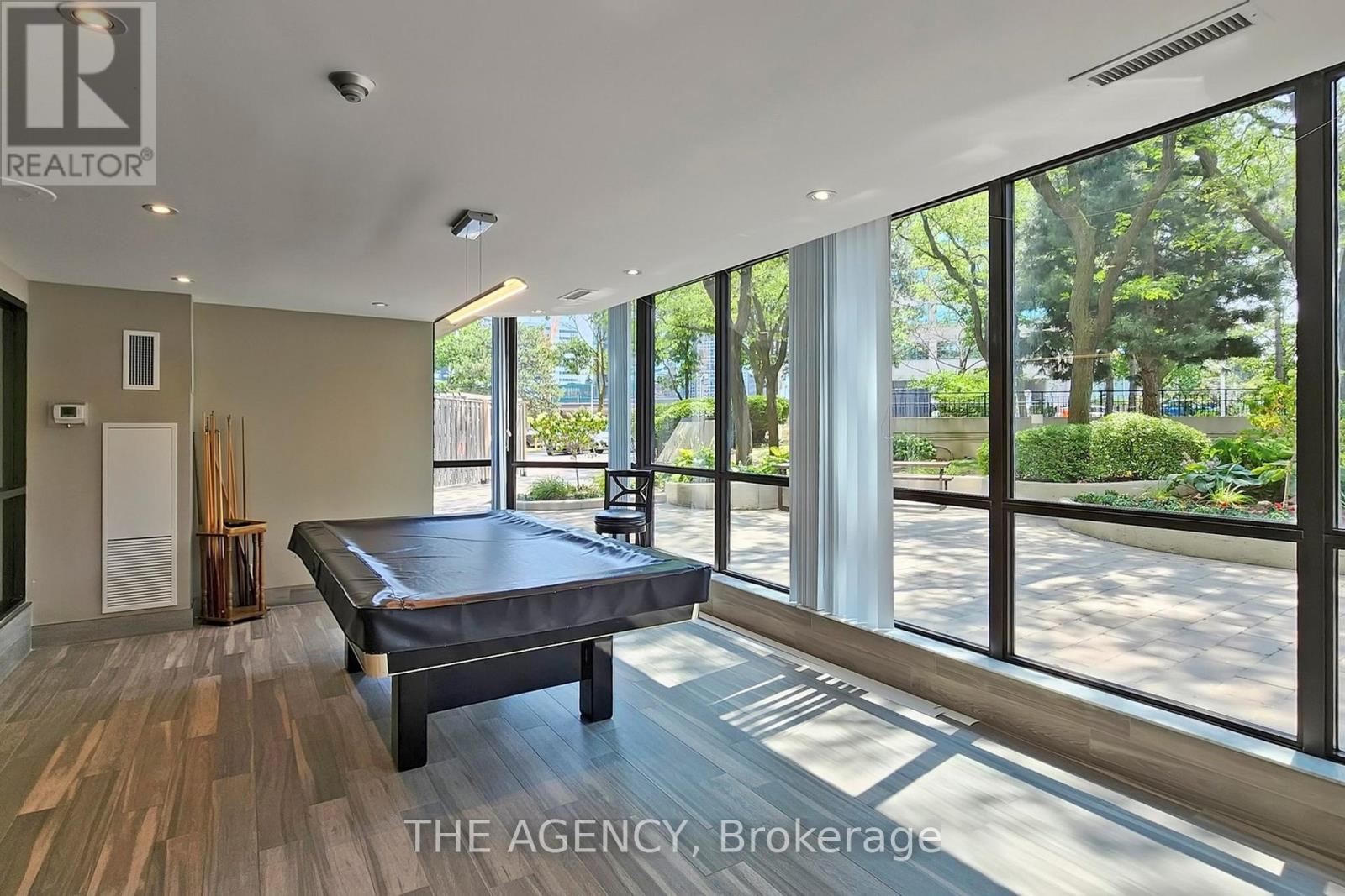 1607 - 33 Elm Drive W, Mississauga, Ontario  L5B 4M1 - Photo 26 - W12730204