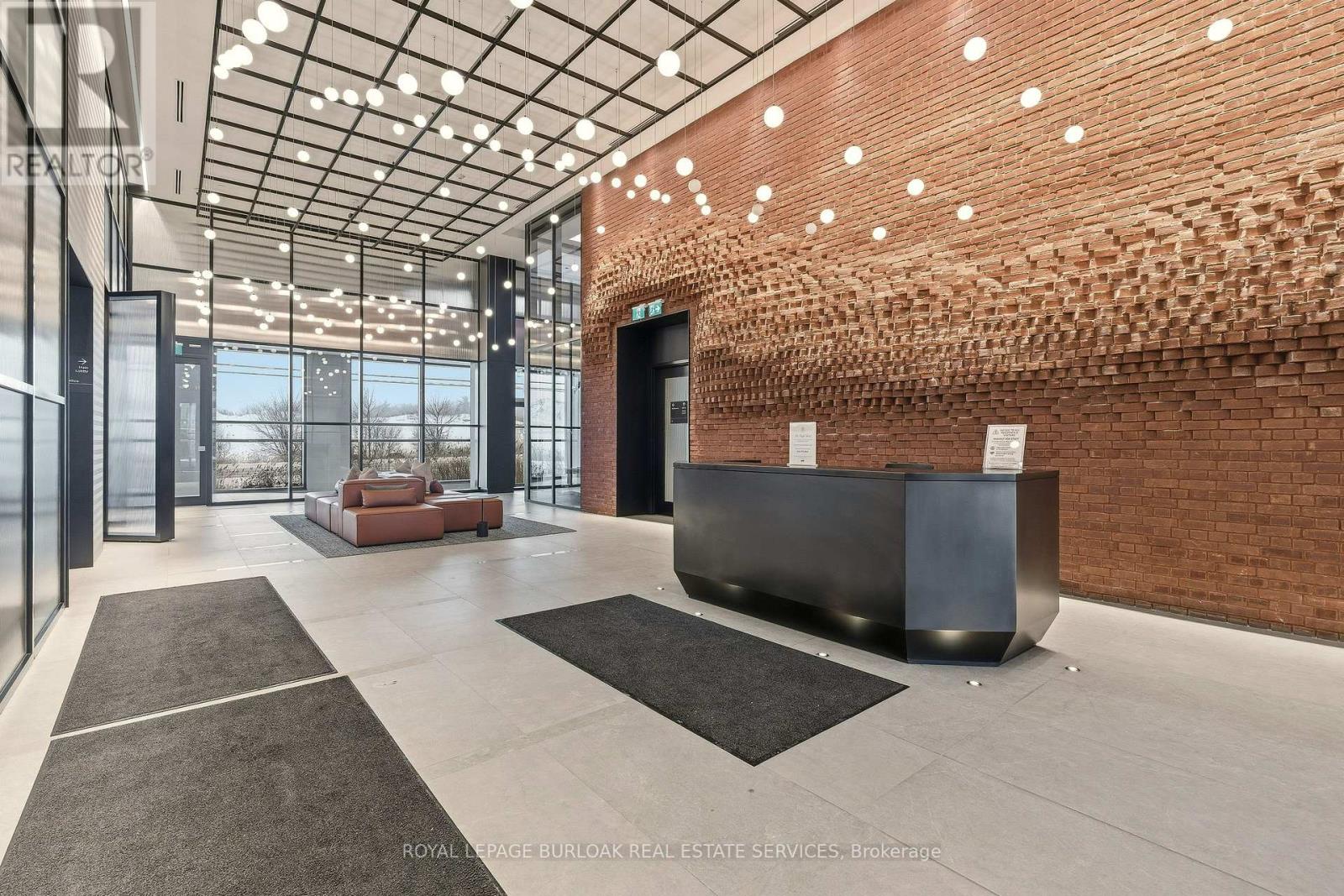 102 - 3200 William Coltson Avenue, Oakville, Ontario  L6H 7W6 - Photo 3 - W12730210