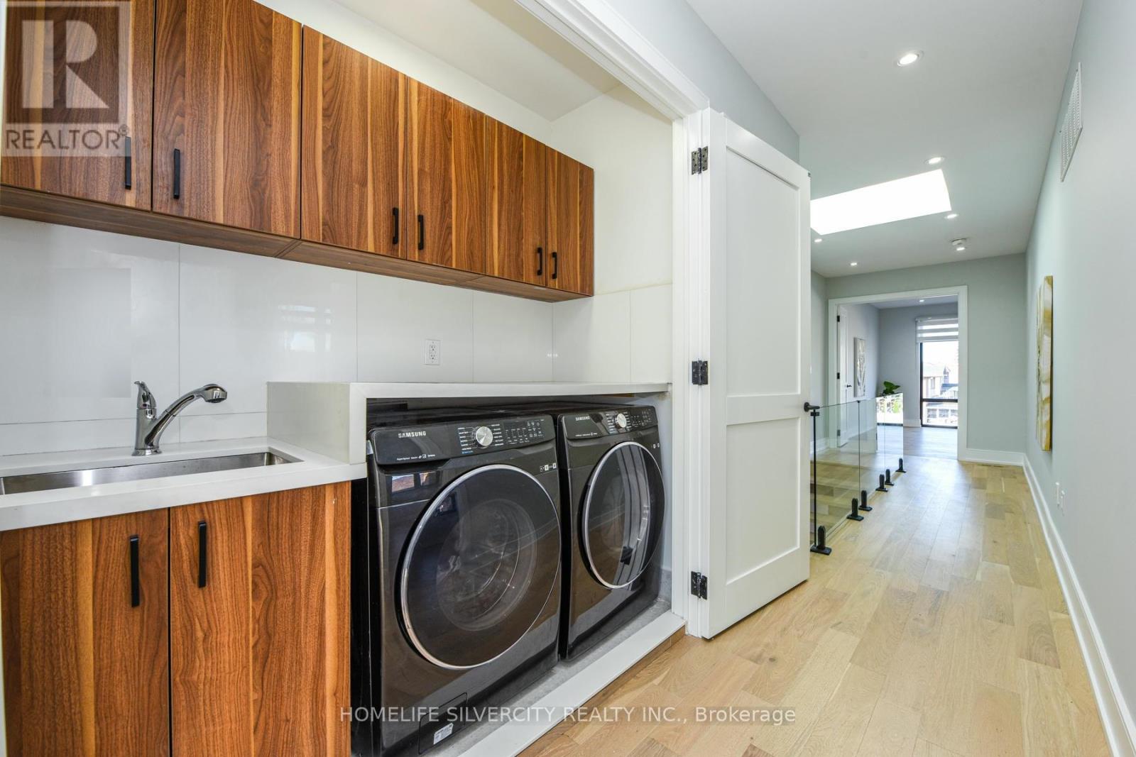 80a Evans Avenue, Toronto, Ontario  M8Z 1H8 - Photo 11 - W12730224