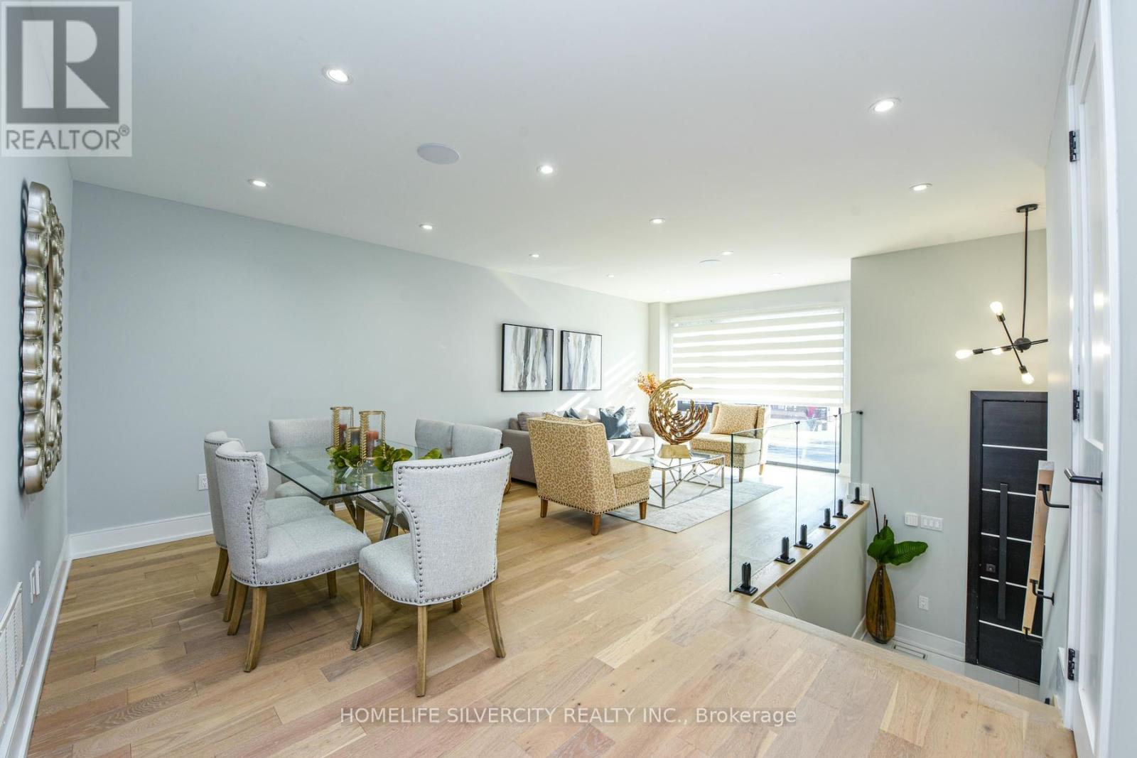 80a Evans Avenue, Toronto, Ontario  M8Z 1H8 - Photo 13 - W12730224