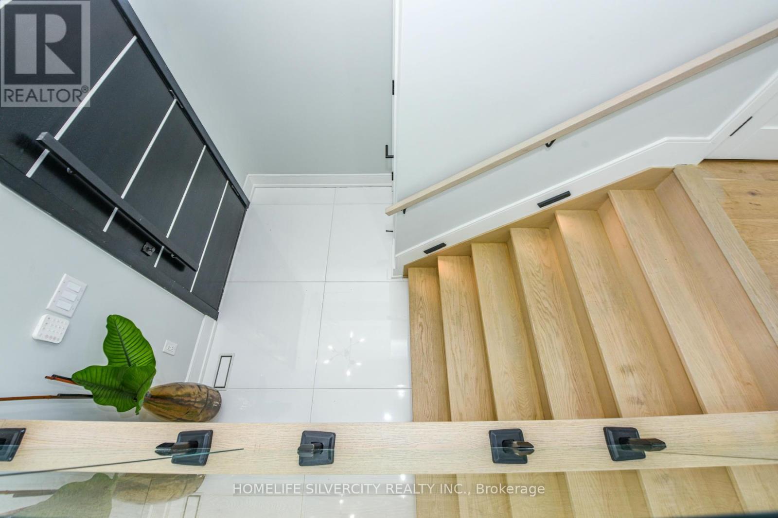 80a Evans Avenue, Toronto, Ontario  M8Z 1H8 - Photo 14 - W12730224