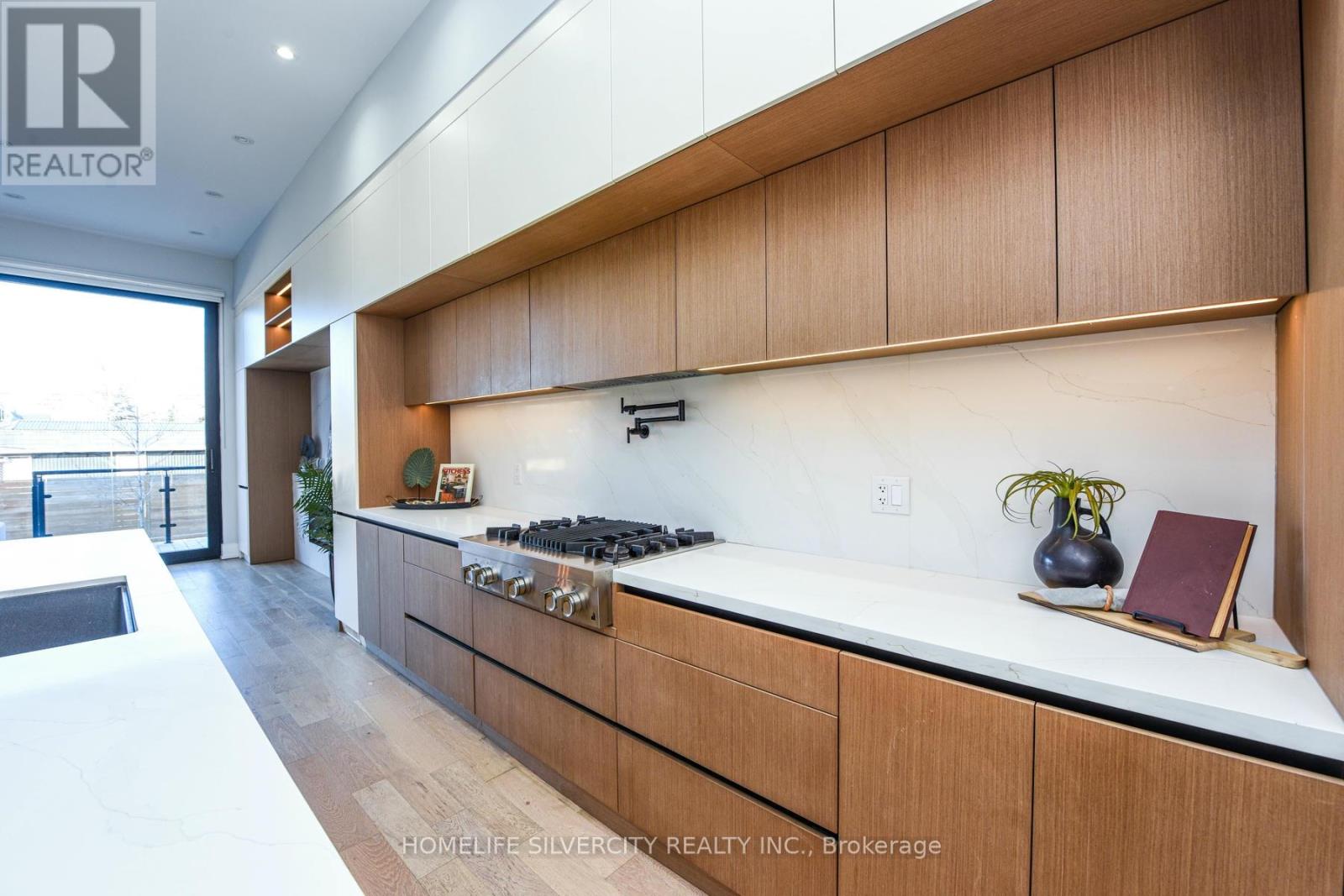 80a Evans Avenue, Toronto, Ontario  M8Z 1H8 - Photo 22 - W12730224