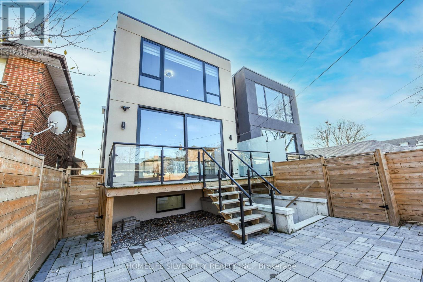 80a Evans Avenue, Toronto, Ontario  M8Z 1H8 - Photo 3 - W12730224