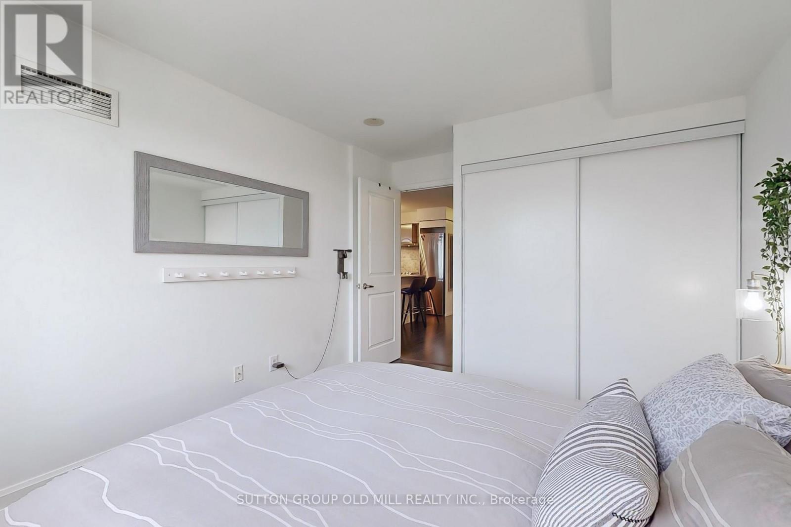 508 - 1 Michael Power Place, Toronto, Ontario  M9A 0A1 - Photo 18 - W12730228