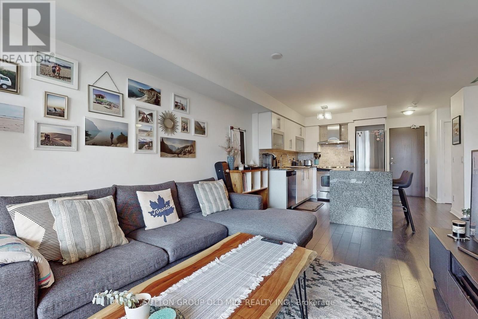 508 - 1 Michael Power Place, Toronto, Ontario  M9A 0A1 - Photo 4 - W12730228