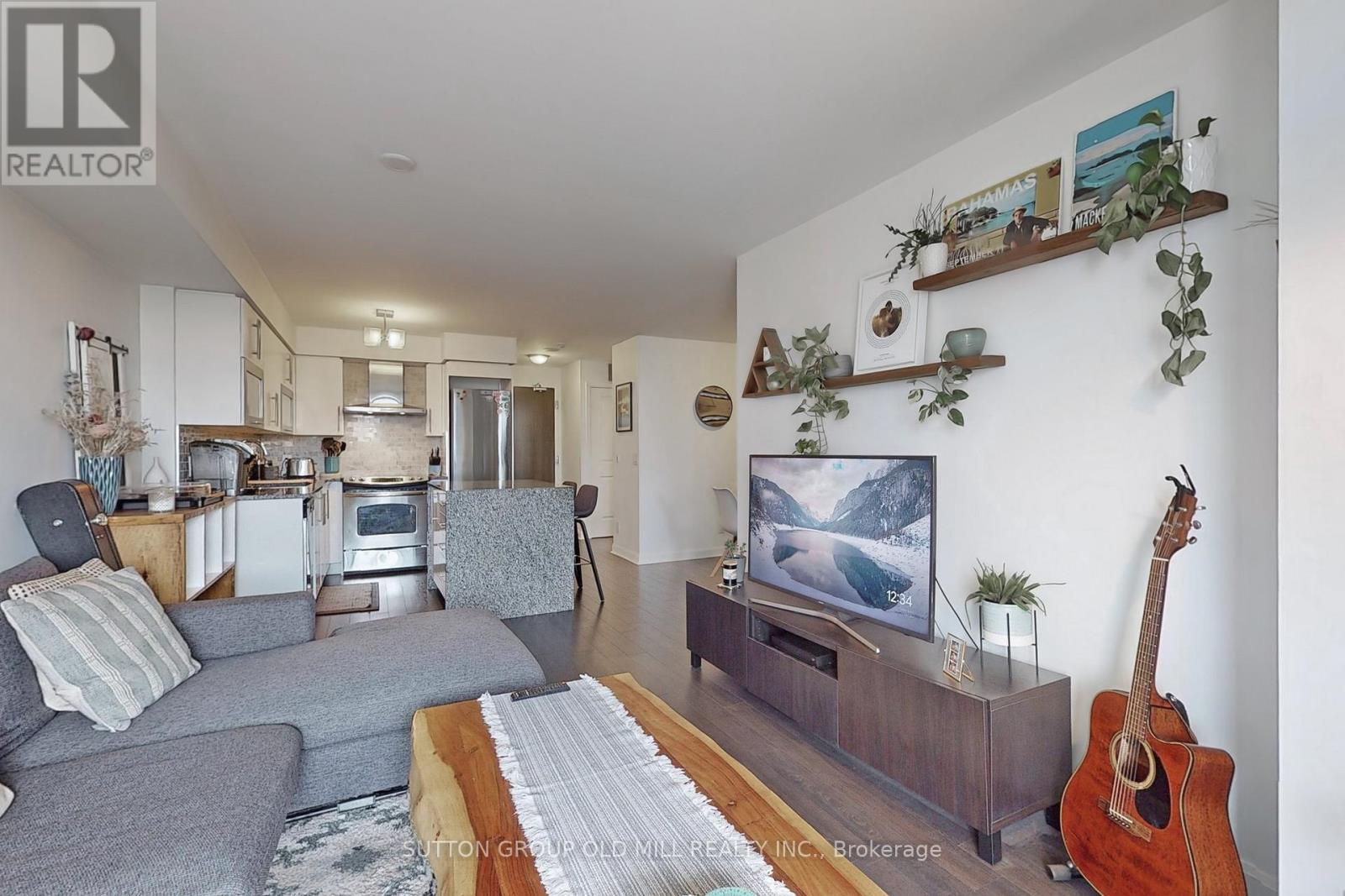 508 - 1 Michael Power Place, Toronto, Ontario  M9A 0A1 - Photo 5 - W12730228