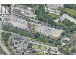 4059 SANDWICH STREET, Windsor, Ontario