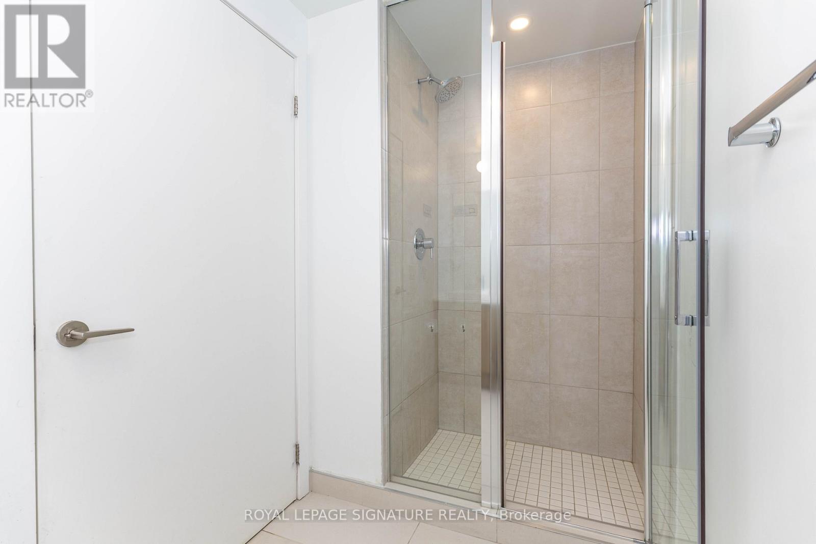 610 - 1195 The Queensway, Toronto, Ontario  M8Z 1R6 - Photo 5 - W12689338