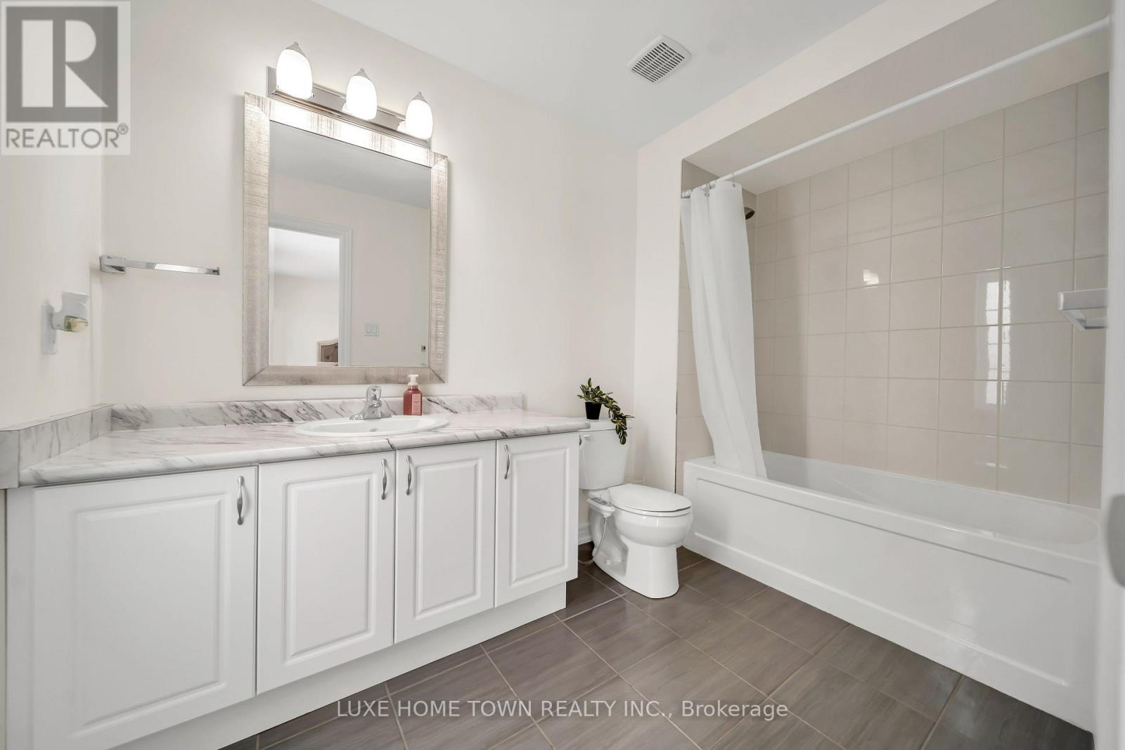 136 Harpin Way E, Centre Wellington, Ontario  N1M 0G9 - Photo 39 - X12729264