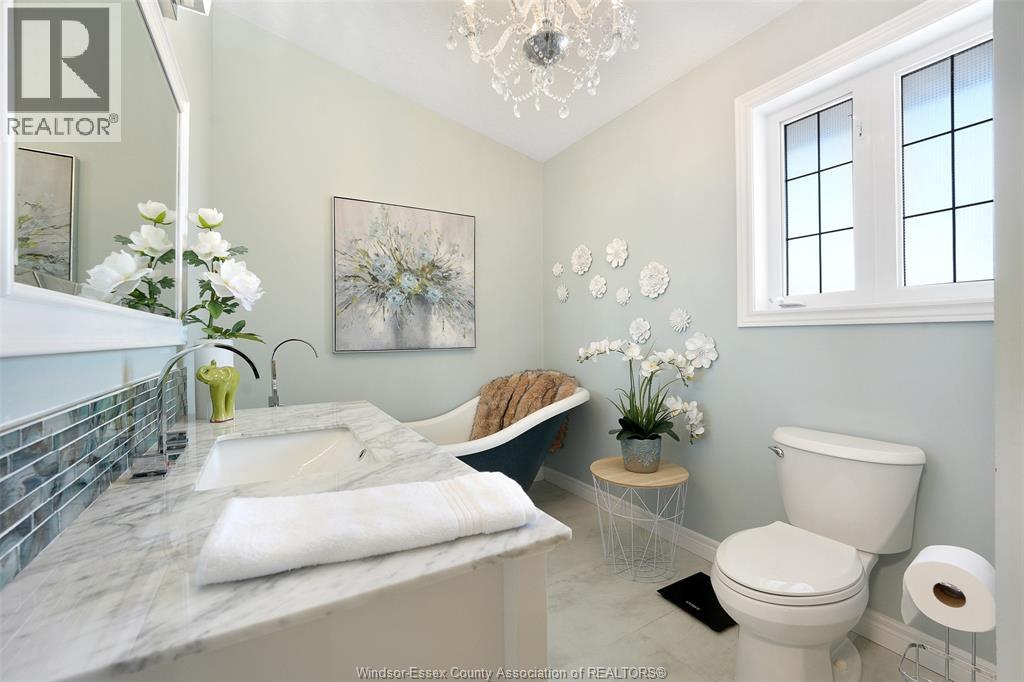 2 Queen's Hill Crescent, Leamington, Ontario N8H 5M6 - Photo 18 - 26001949