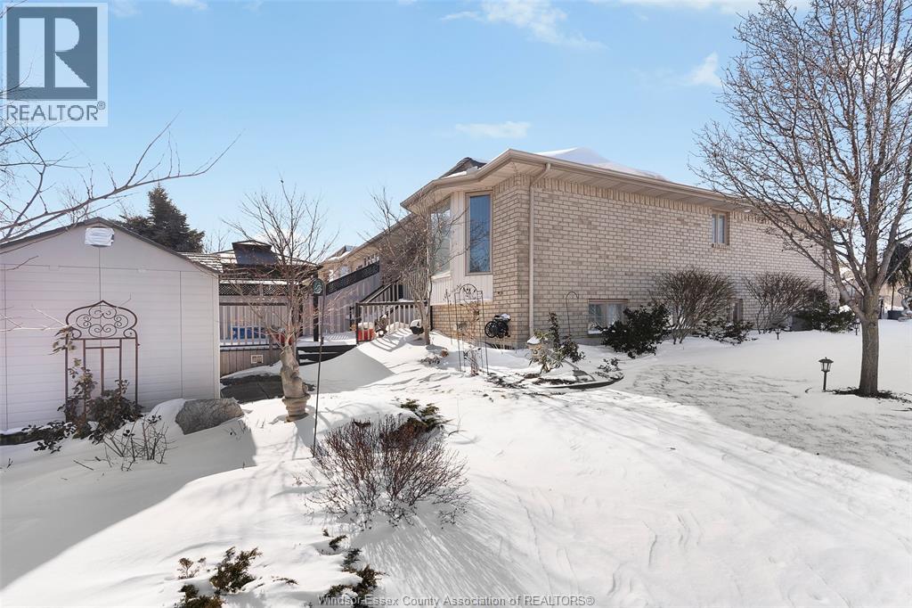 2 Queen's Hill Crescent, Leamington, Ontario N8H 5M6 - Photo 33 - 26001949