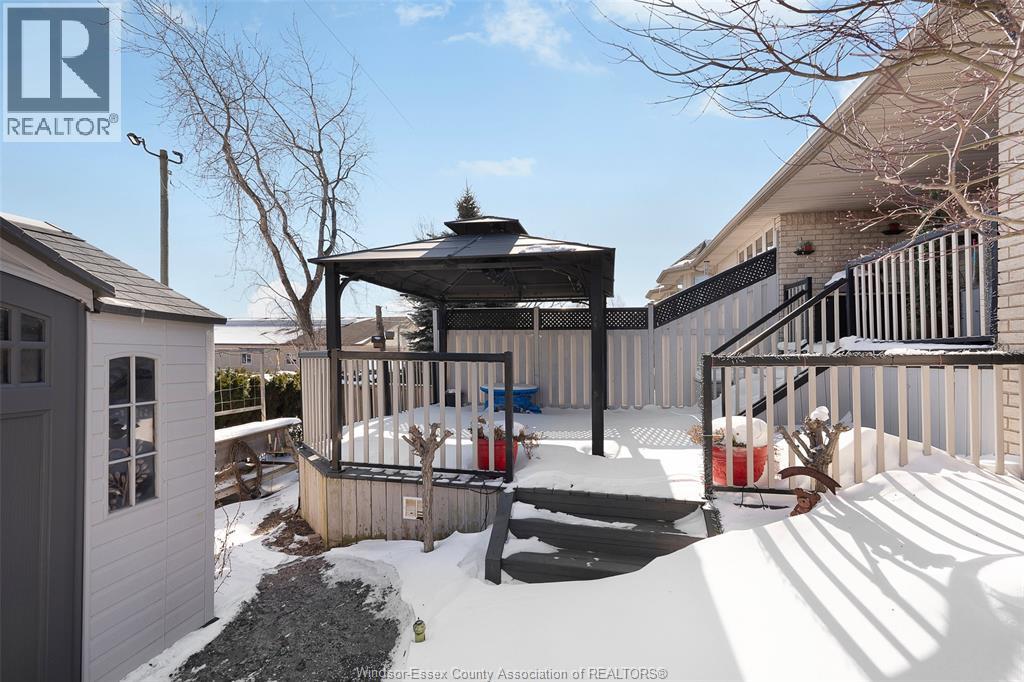 2 Queen's Hill Crescent, Leamington, Ontario N8H 5M6 - Photo 32 - 26001949