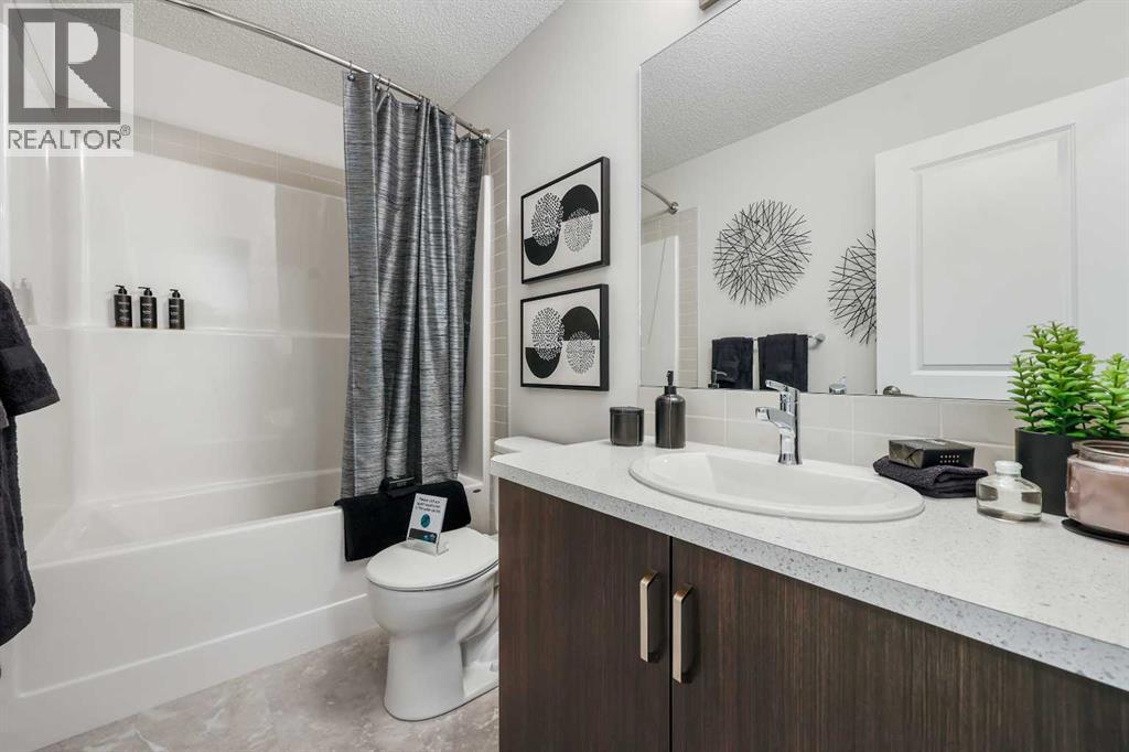 16 Amblefield View Nw, Calgary, Alberta  T3P 2B9 - Photo 8 - A2236033