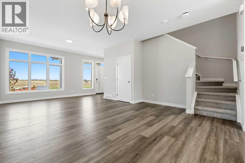 7067 Rangeview Avenue SE, Calgary, Alberta