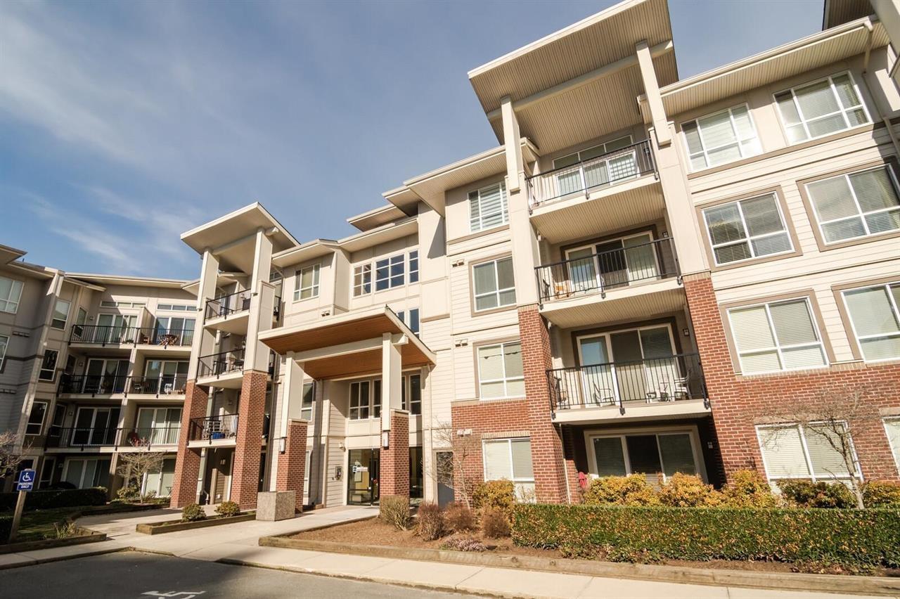 316 3192 Gladwin Road, Abbotsford, British Columbia  V2T 6M9 - Photo 1 - R3082852