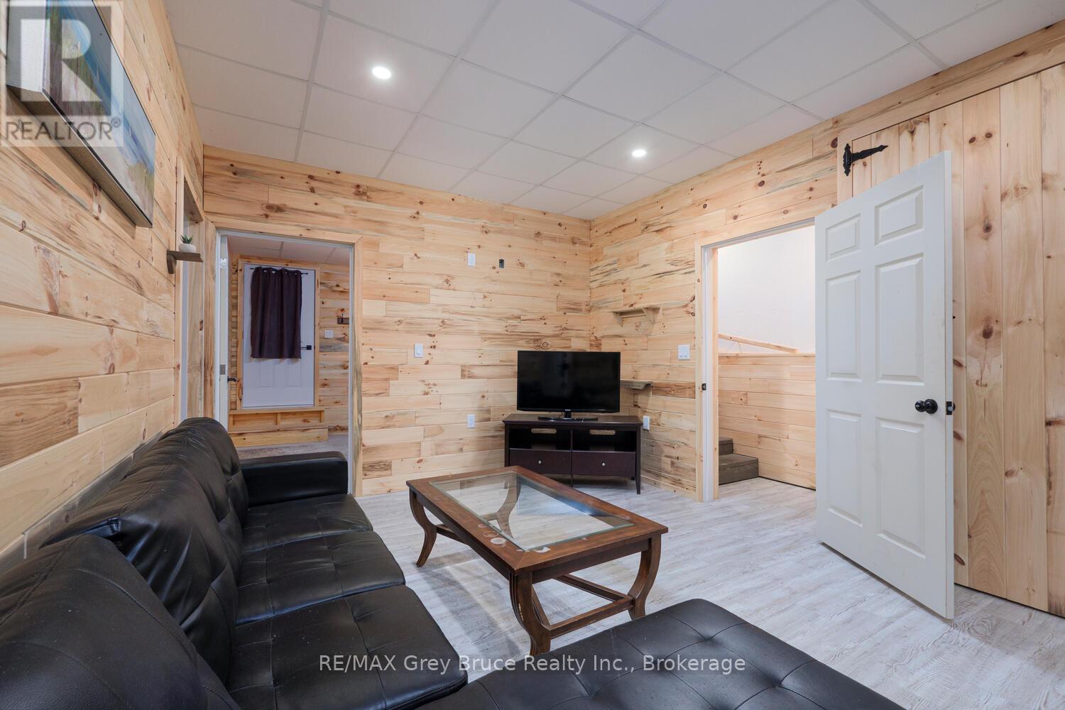 13 & 17 Zorra Drive, Northern Bruce Peninsula, Ontario  N0H 2R0 - Photo 16 - X12730292